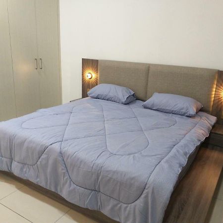 Aliff Avenue 2 Bedroom Homestay Johor Bahru Exterior foto